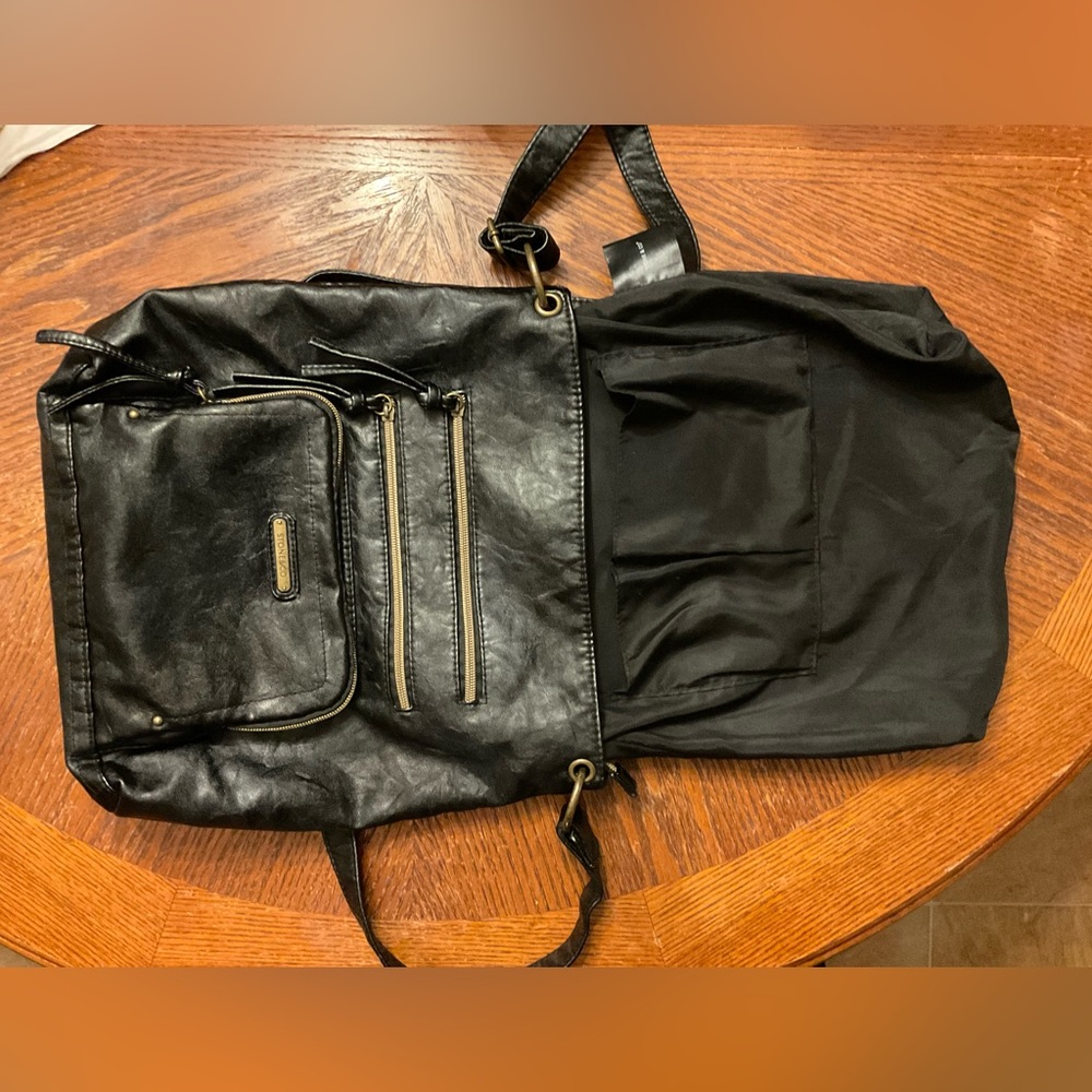 Stone & Company Gold Hardware Durable Leather Look Multi Zipper Crossbody Bag! - Picture 7 of 16